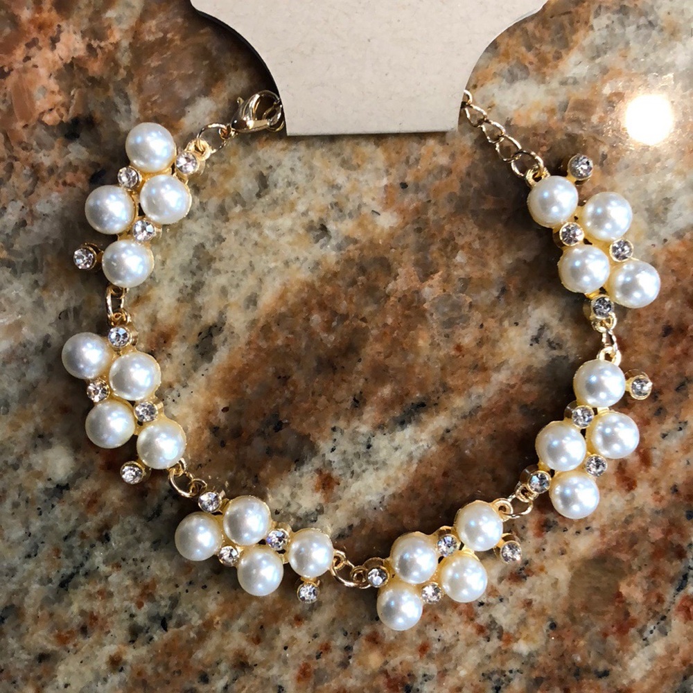 Shiny Crystal & Pearl Bracelet
